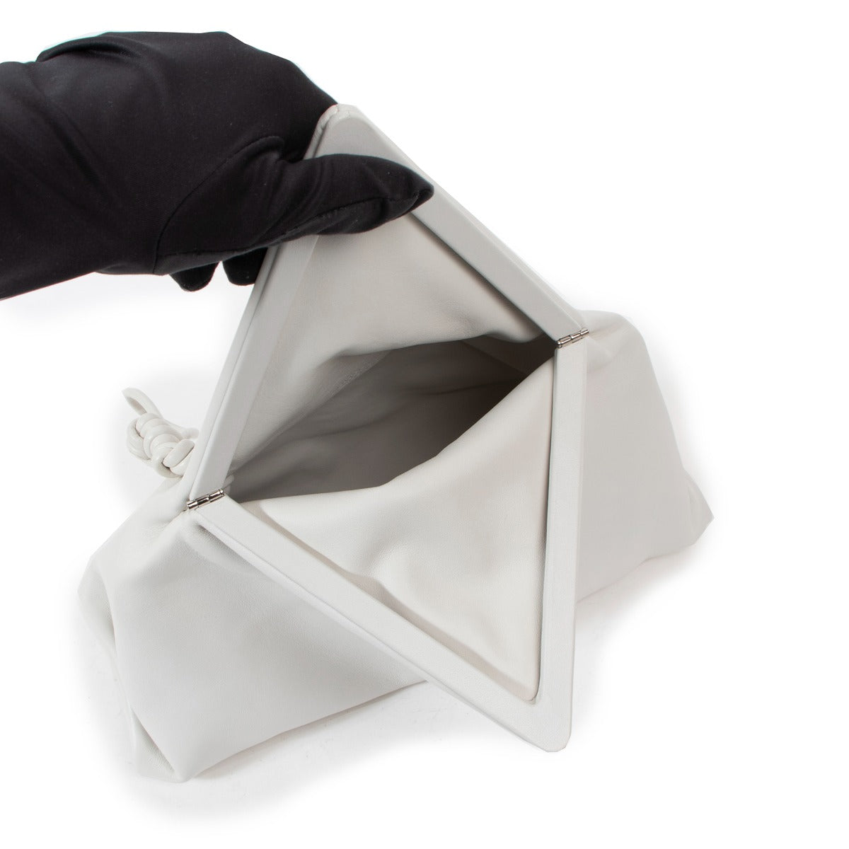 Bottega Veneta Witte Trine Angular Envelop Clutch
