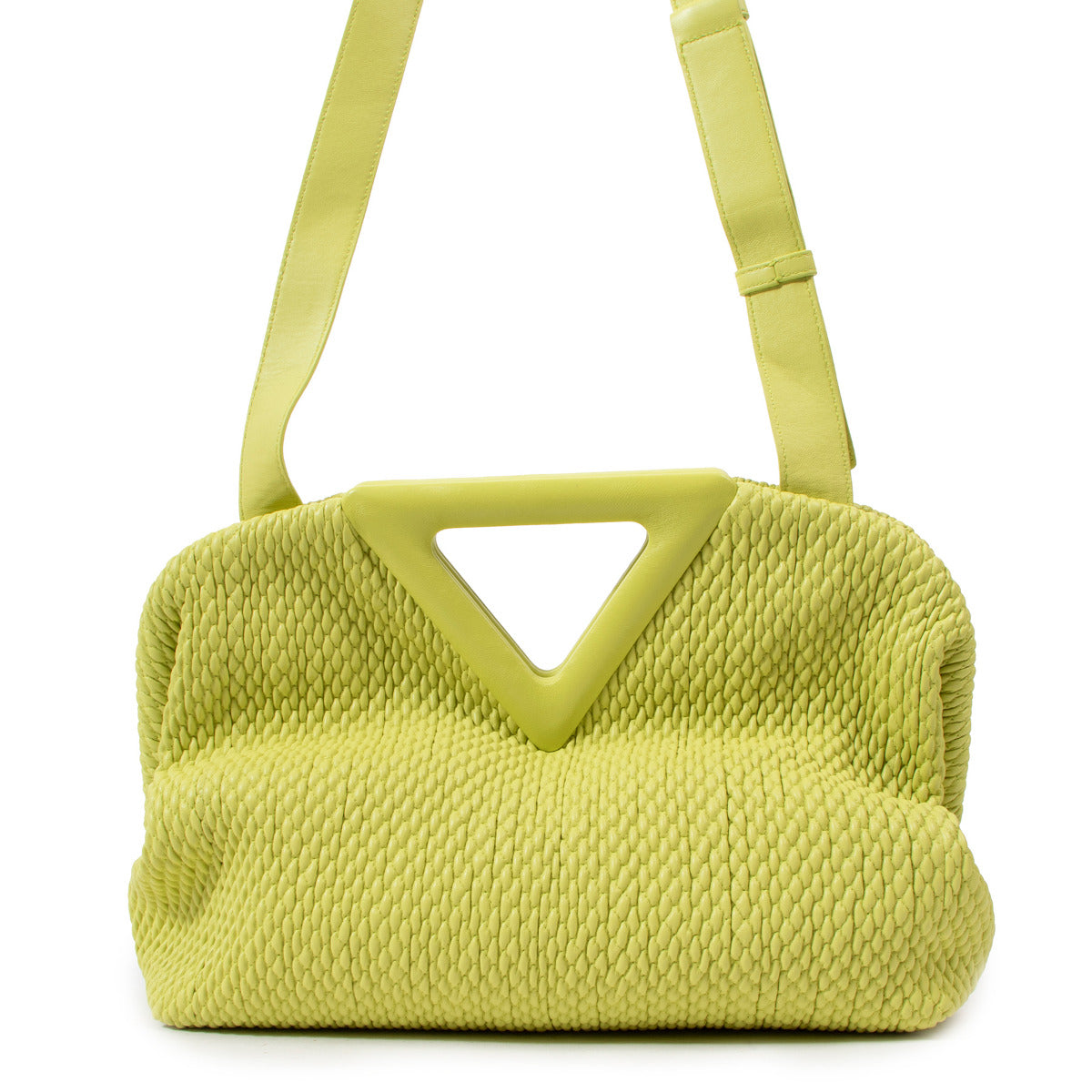 If you're looking for an authentic Bottega Veneta Point Medium Quilted Top Handle Bag you will find it at Labellov secondhand luxury