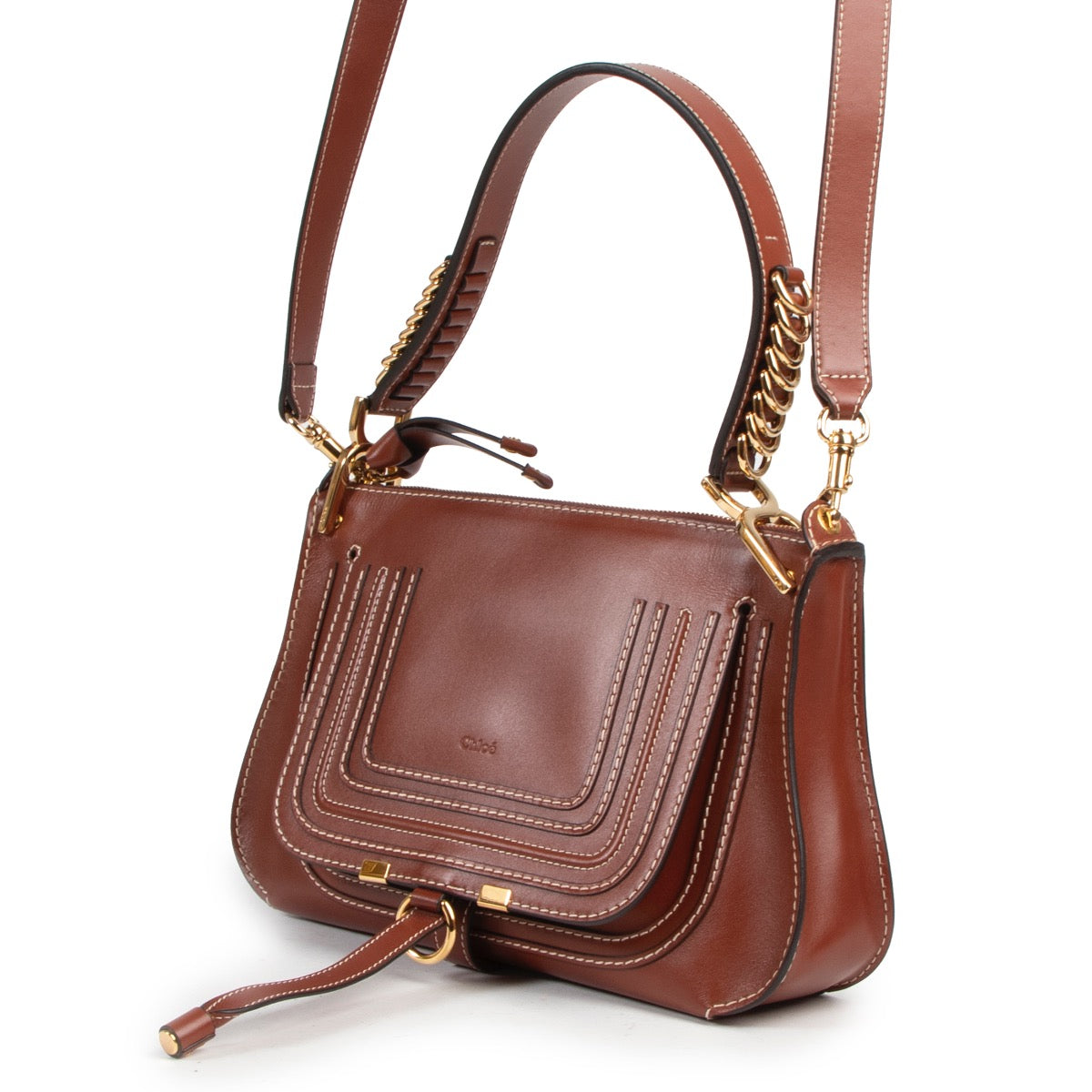 Achetez en ligne en toute sécurité ce Chloé Marcie sac en cuir brun.