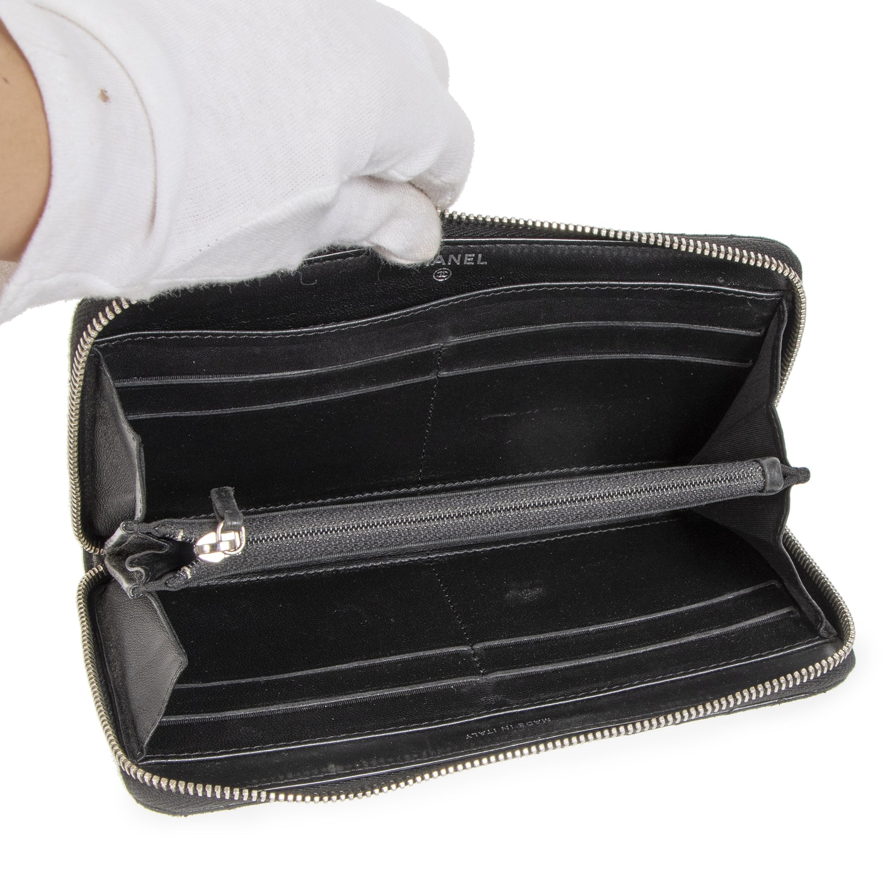 Authentieke tweedehands vintage Chanel Black Crossing Wallet koop online webshop labelLOV