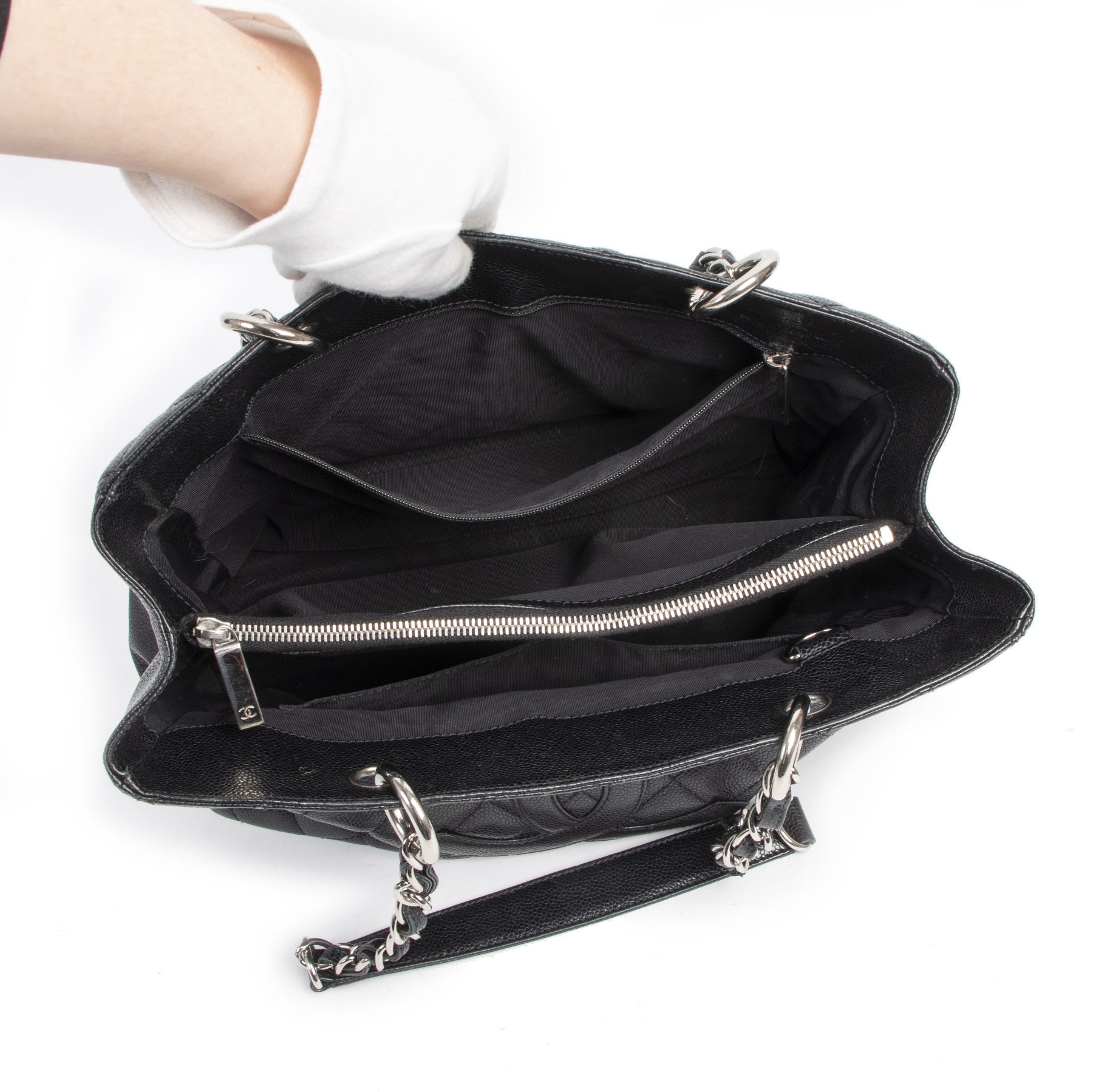 koop veilig online tegen de beste prijs Chanel GST Black Caviar Leather Shopping Tote