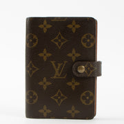 Shop this authentic Louis Vuitton Monogram Small Ring Agenda Cover + Note Book Cover Pre-Loved on Labellov.com