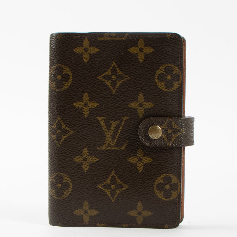 Shop this authentic Louis Vuitton Monogram Small Ring Agenda Cover + Note Book Cover Pre-Loved on Labellov.com