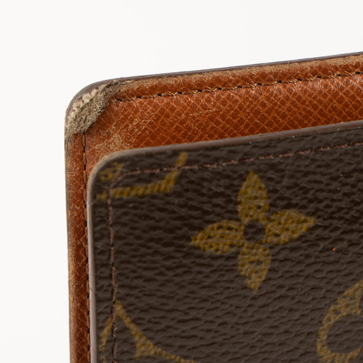 Shop this authentic Louis Vuitton Monogram Small Ring Agenda Cover + Note Book Cover Pre-Loved on Labellov.com