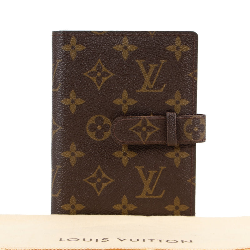 Shop safe online authentic second hand Photobook Louis Vuitton old school in good condition on Labellov site