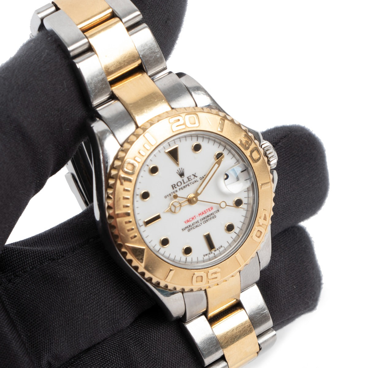 Buy online authentic second hand Rolex Yacht-Master 35 Midsize Gold Watch 68623 in very good condition at Labellov in Antwerp
