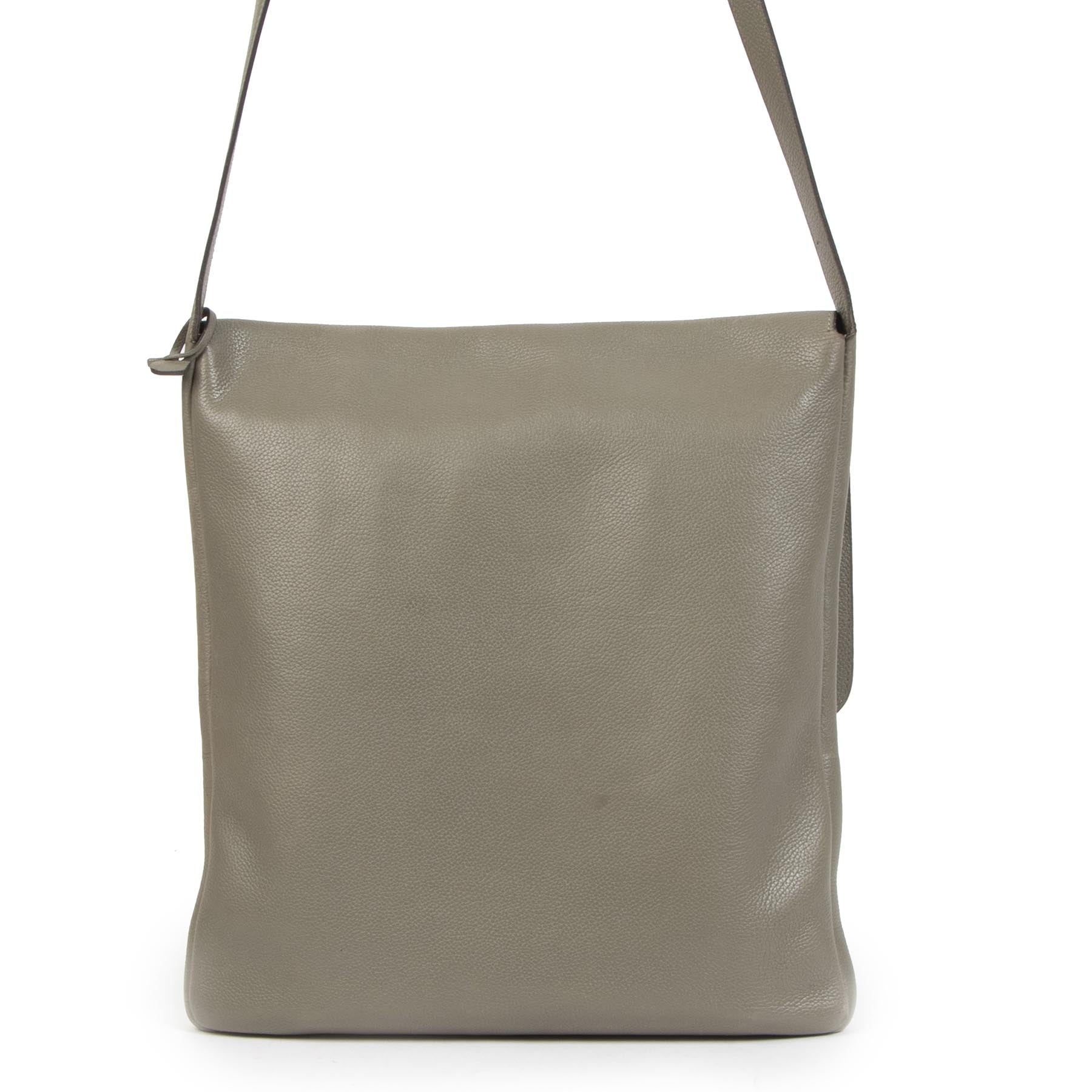 Authentique seconde-main vintage Delvaux Kot Kot Messenger Bag chez webshop LabelLOV