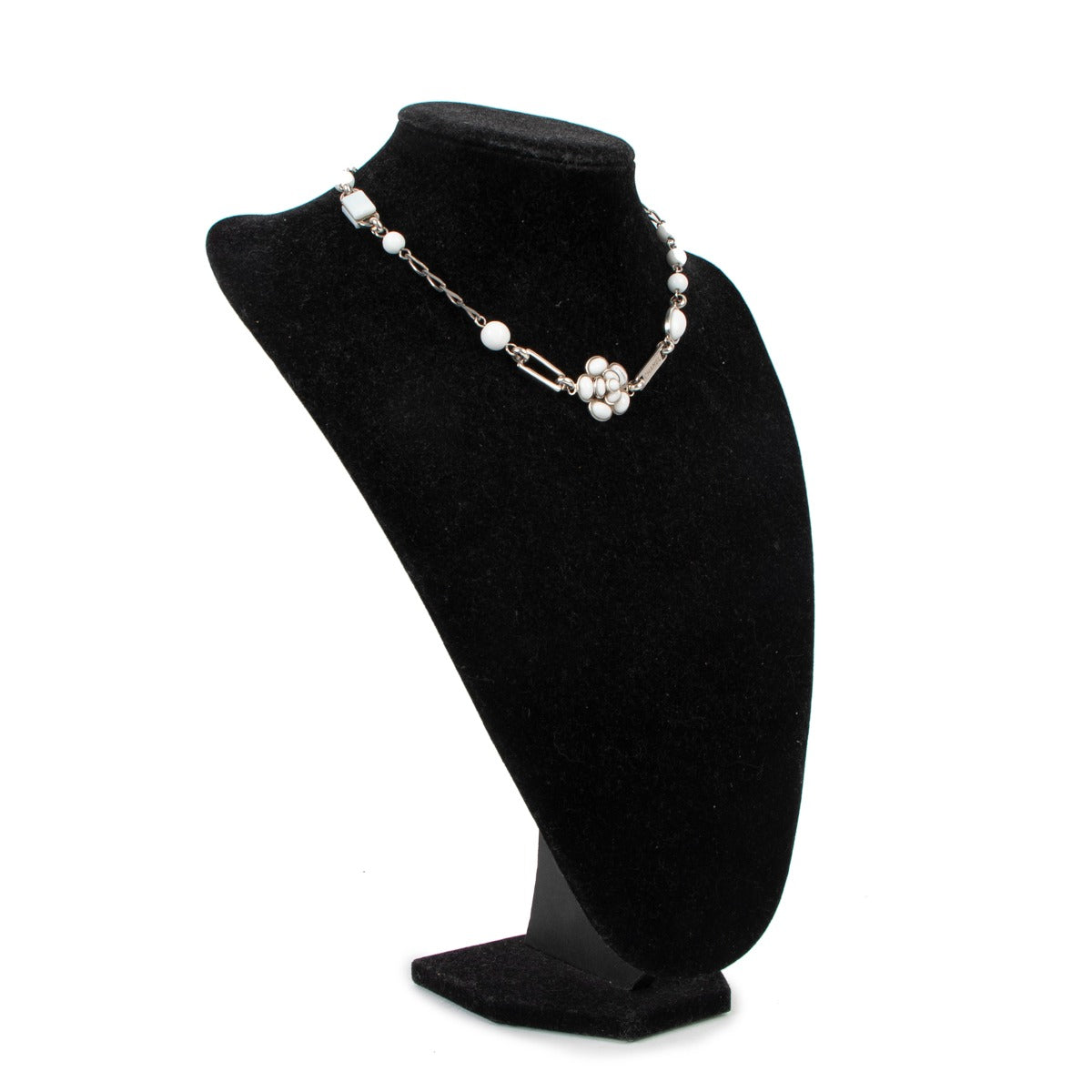 Shop now for your pre-loved, 100% authentic Chanel jewellery, at Labellov.