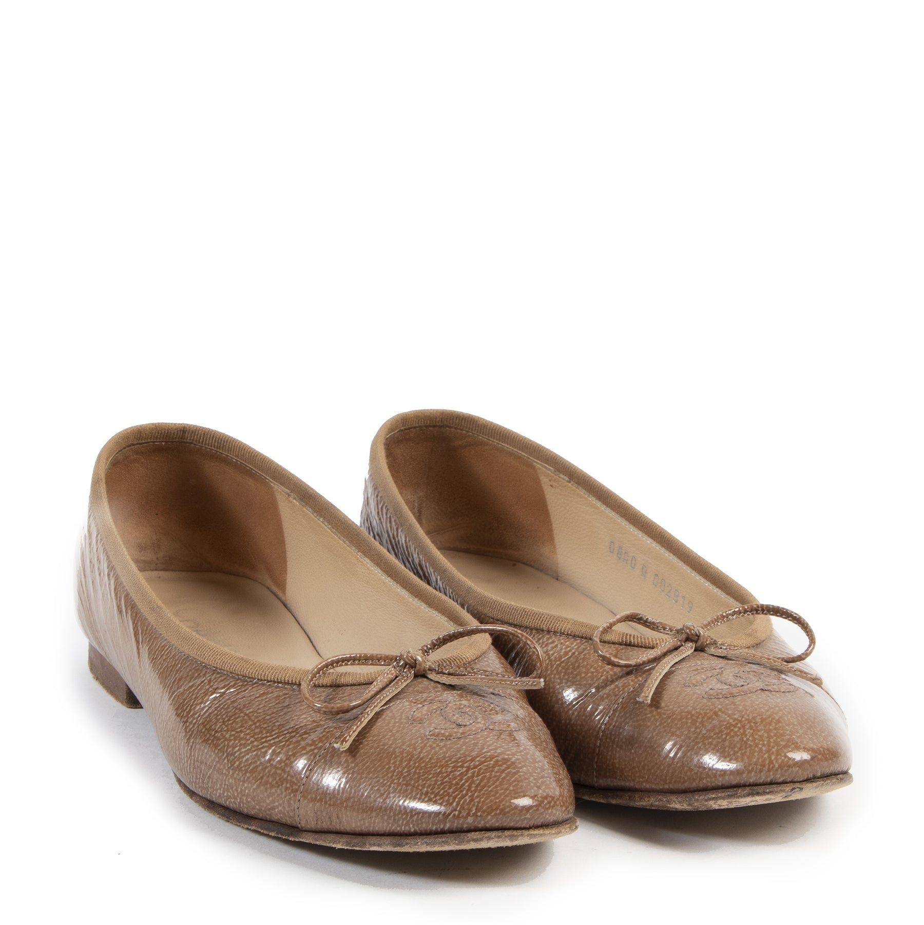 Authentic secondhand Chanel Brown Patent Leather Ballerina Flats - Size 38,5 designer shoes fashion luxury vintage webshop safe secure online shopping