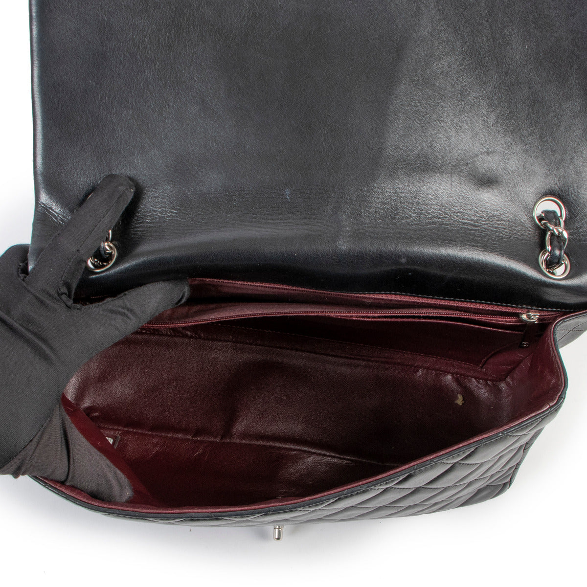 Sac Chanel Classic Maxi à rabat simple en agneau matelassé noir