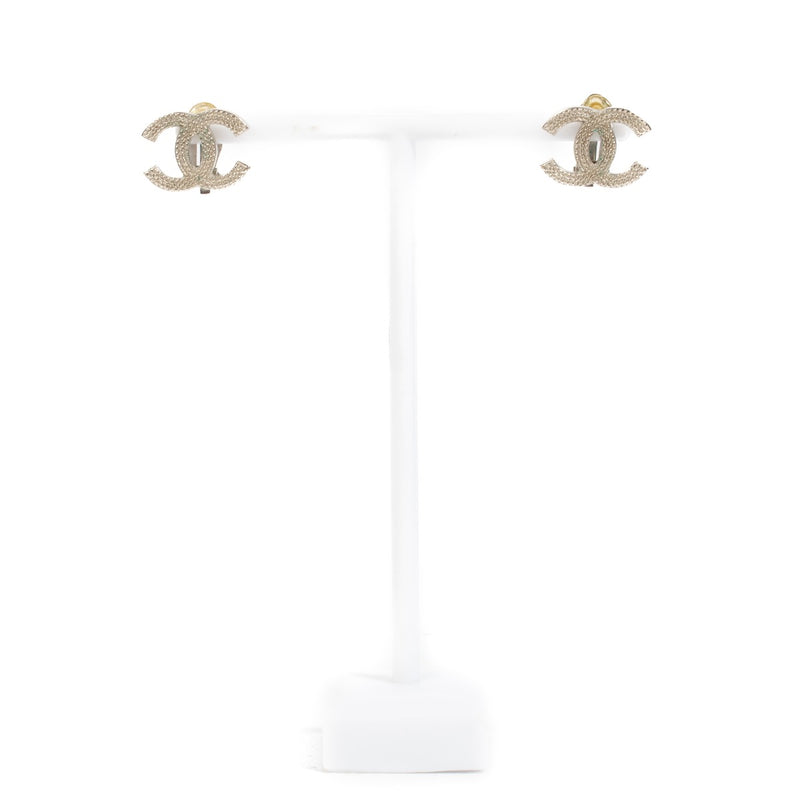 authentic pre loved Chanel CC Silver Clip-on Earrings on Labellov.com