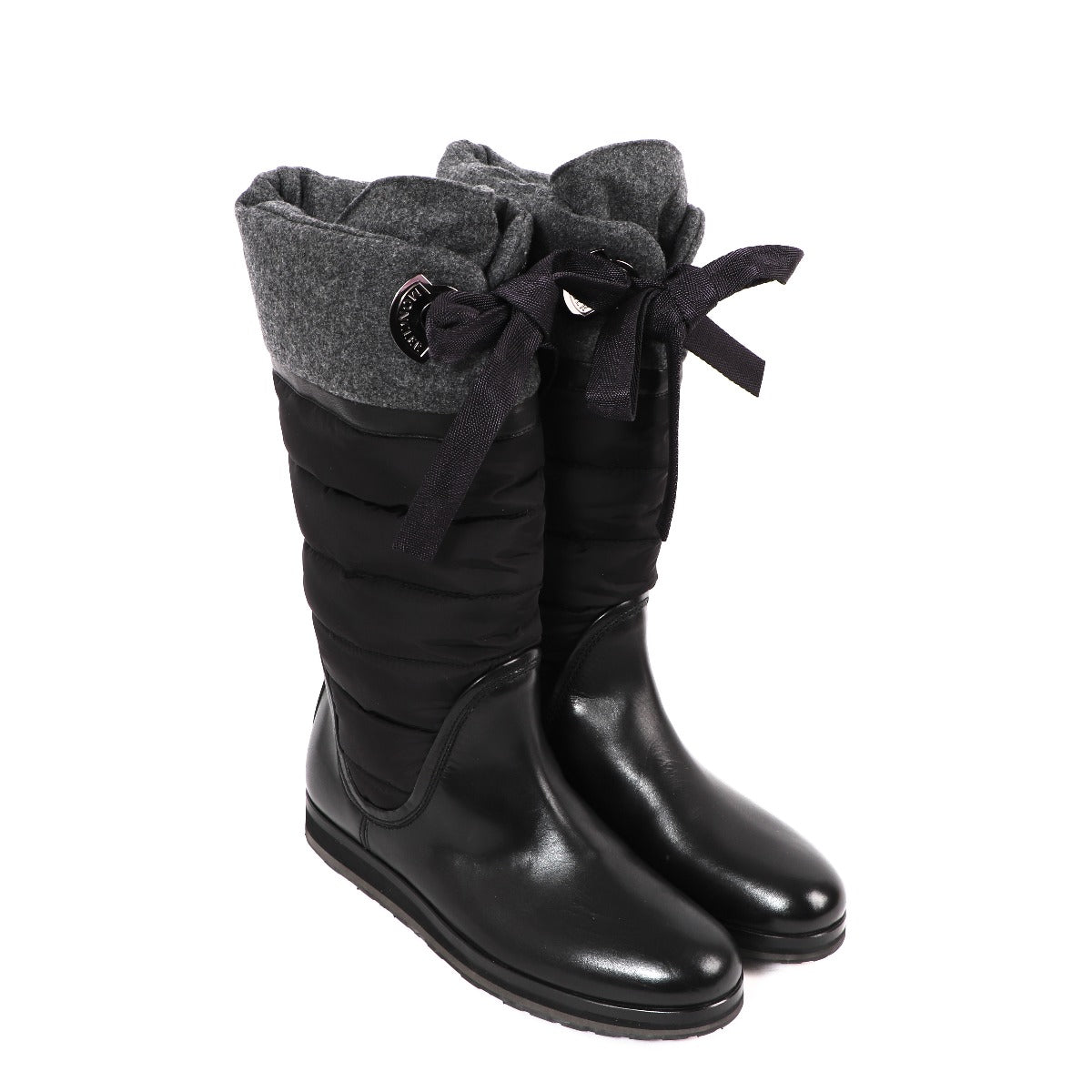 Buy authentic second-hand Moncler Black Leather Boots - Size 39 in very good condition at Labellov in Antwerp.
