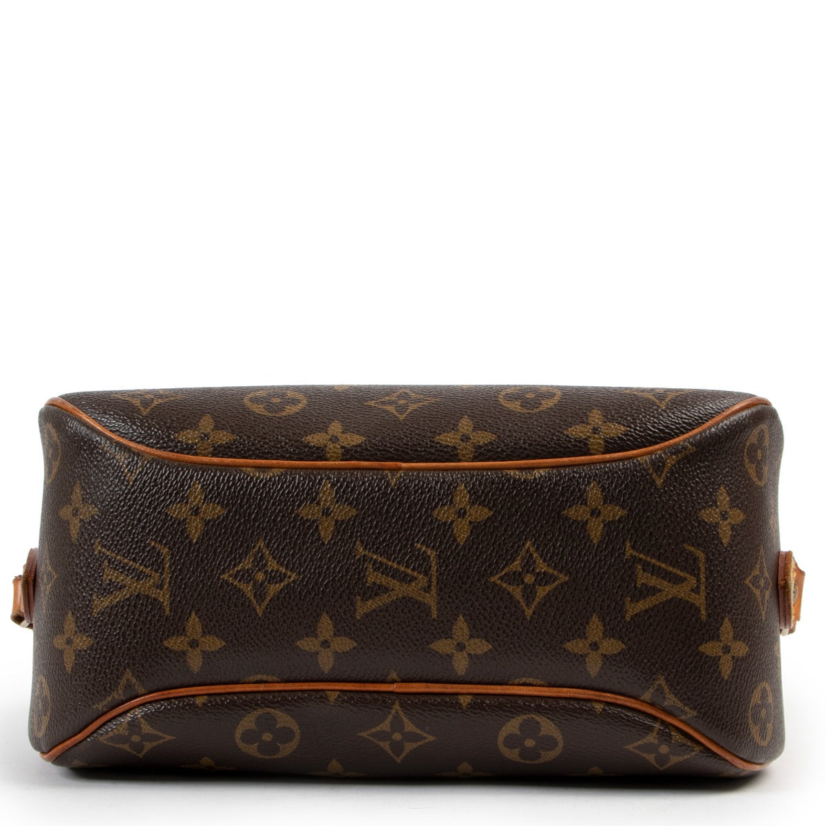 shop online authentic vintage Louis Vuitton Blois Monogram Canvas Shoulder Bag at Labellov