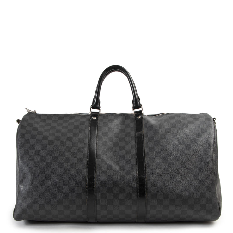 Louis Vuitton Travel Bag. Authentieke tweedehands Louis Vuitton tassen bij LabelLOV Antwerpen. Authentique seconde-main luxury en ligne webshop LabelLOV. Authentic preloved Louis Vuitton travel bags at LabelLOV Antwerp.