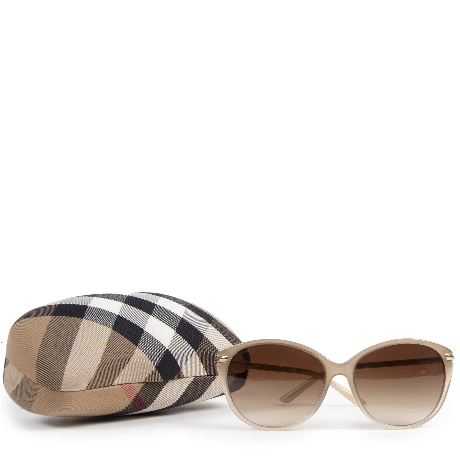 Burberry Taupe Sunglasses kopen en verkopen aan de beste prijs bij Labellov tweedehands