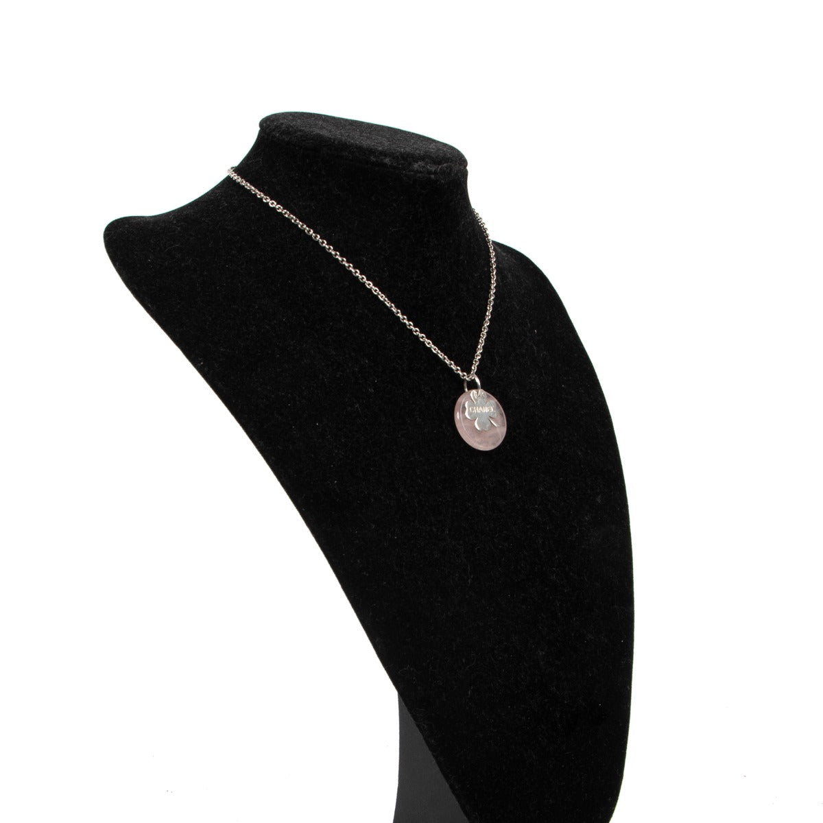 Get this Chanel Silver Pink Necklace at Labellov for a reasonable price and in good condition.