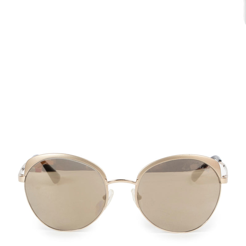 Buy and sell your authentic sunglasses at Labellov for a reasonable price.