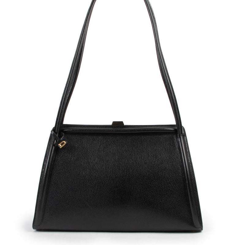 Trapeze black leather shoulder bag by Delvaux in good condition