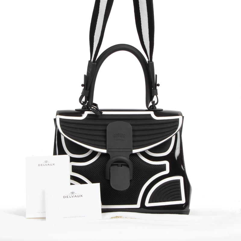 We buy and sell your authentic designer bags online at Labellov