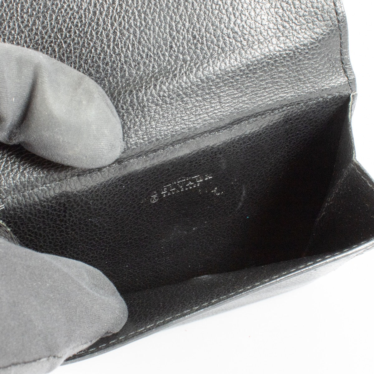 Authentic pre-loved Delvaux Black Jumping Riyal Wallet on Labellov.com
