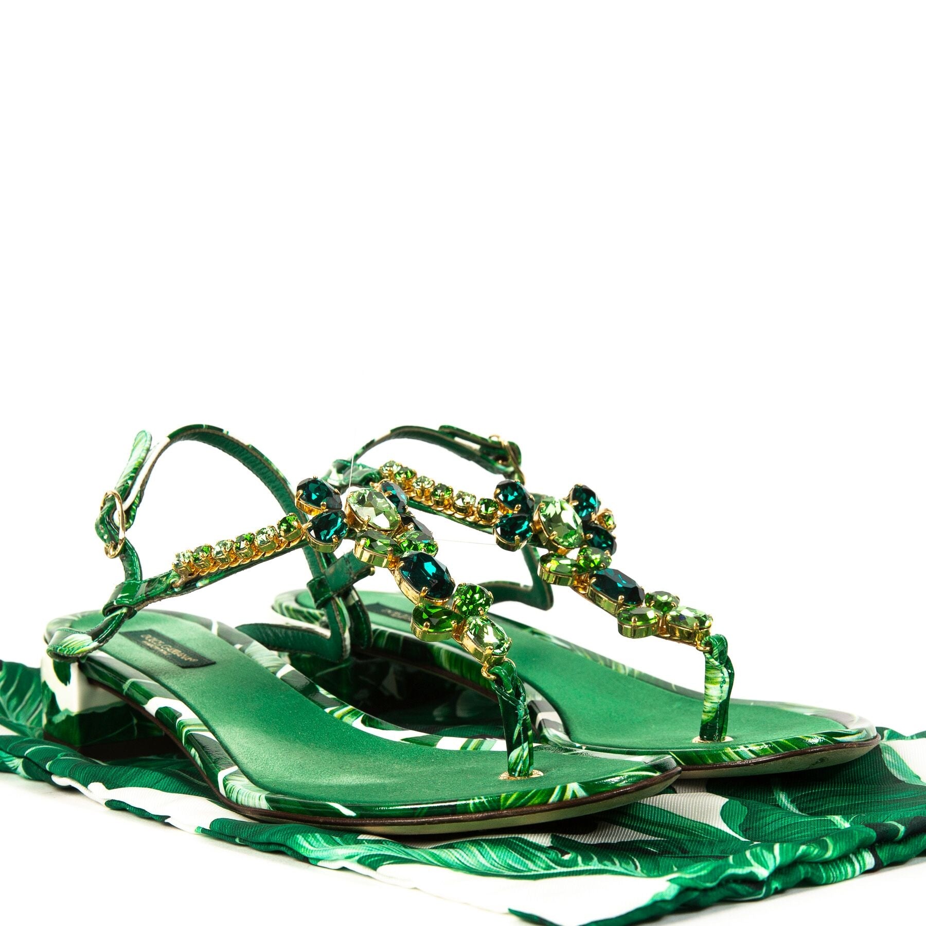 acheter en ligne Dolce & Gabbana Green Banana Leaf T Strap Sandals - Size 38.