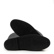 Buy authentic second hand Gucci boots with right price at LabelLOV.