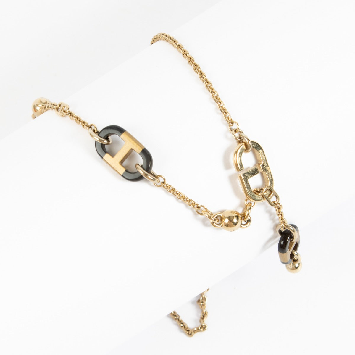 Shop Hermès Gold Sur Mer Necklace on Labellov.com