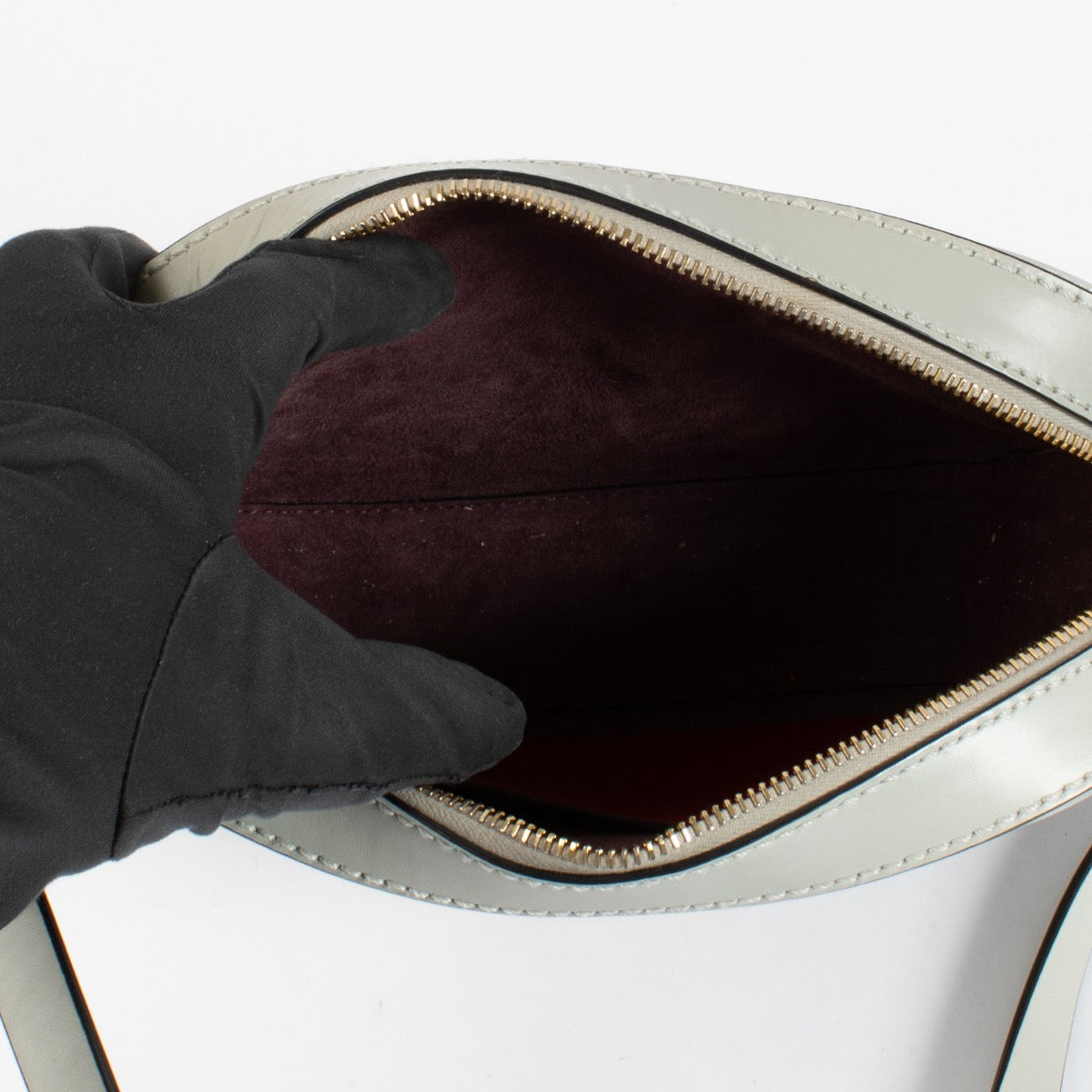 Shop 100% authentic secondhand Valentino Garavani Grey Vlogo Stitch Bag on Labellov.com