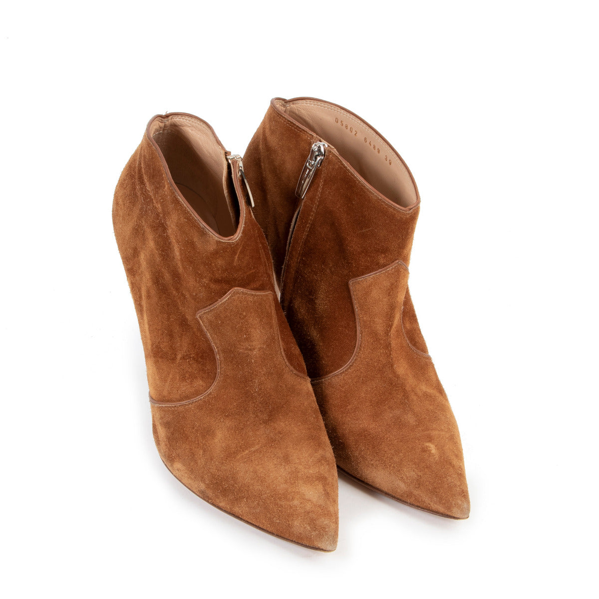 Size 39. 11 cm.