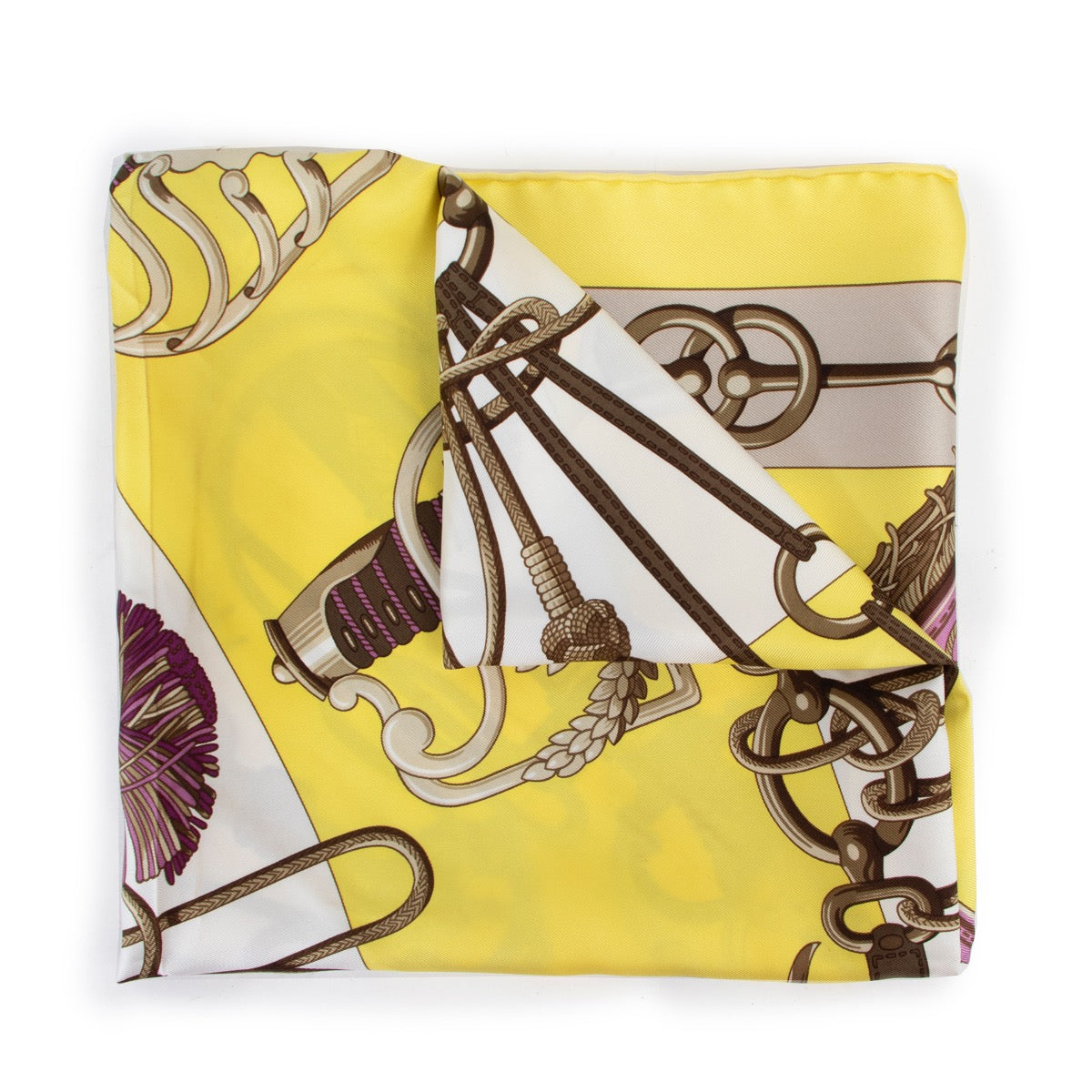 Buy this Hermès Yellow Cliquetis Scarf at Labellov online or come by in our showroom at Antwerp. Get this scarf for a reasonable price and in good condition.