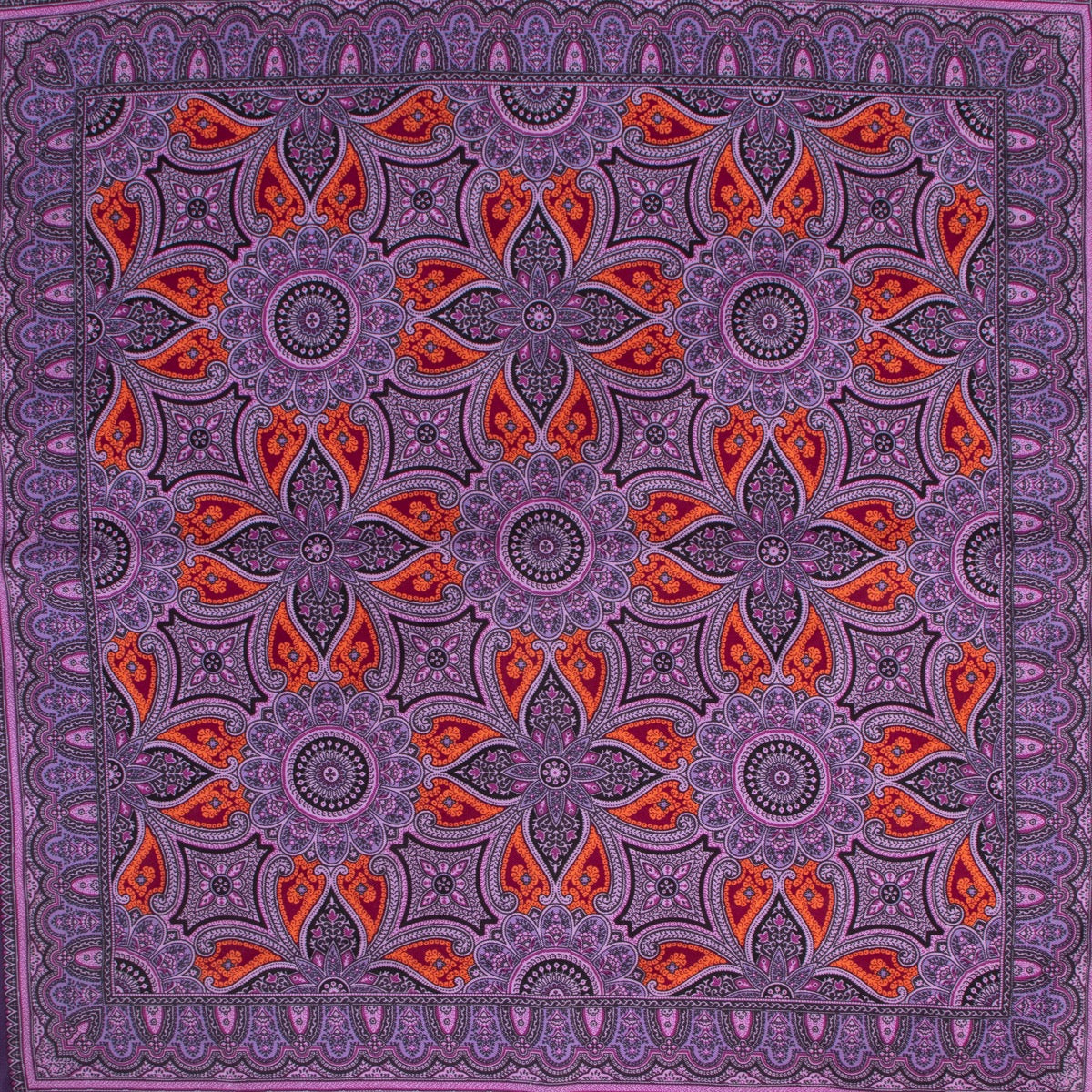 Get this Hermès Purple Pochette Scarf Paisley at Labellov. Buy online or step by in store at Antwerp.
