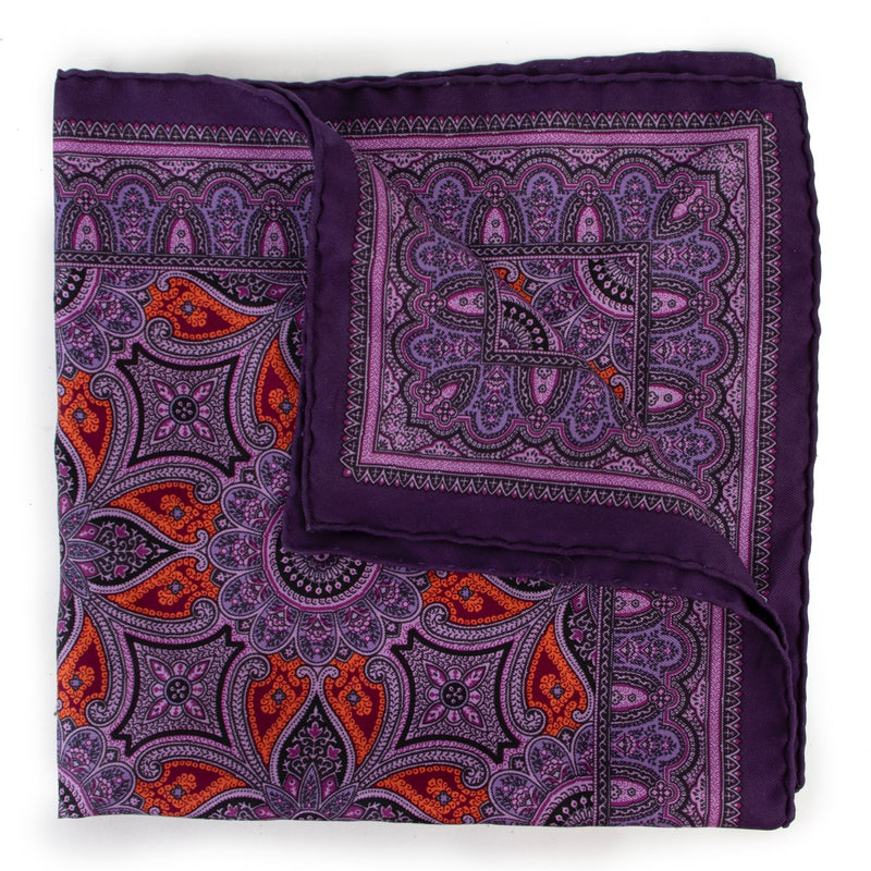 Get this Hermès Purple Pochette Scarf Paisley at Labellov. Buy online or step by in store at Antwerp.