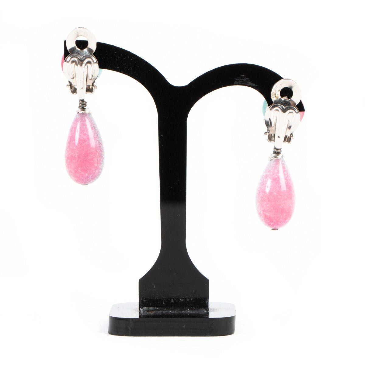 Buy online authentic second hand Chanel pink/blue CC clip-on earrings in very good condition at Labellov in Antwerp.