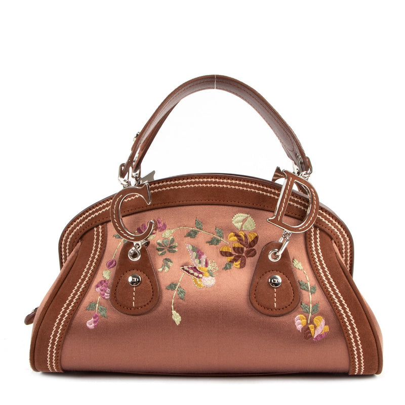 Buy online an authentic second hand Christian Dior 2005 Limited Edition Brown Satin Floral embroidered Detective Satchel Bag in very good condition at Labellov in Antwerp.