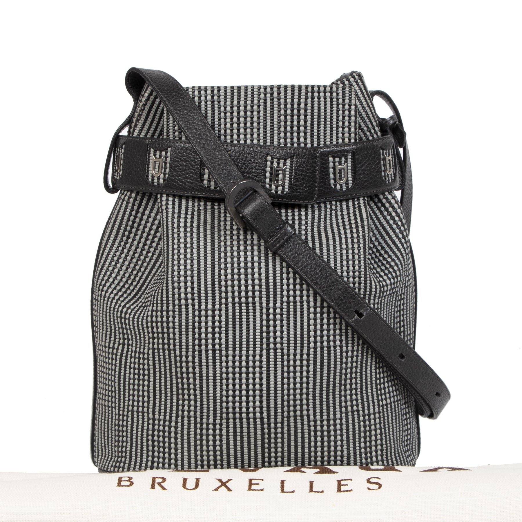 Authentic second-hand vintage Delvaux Calicot Toile De Cuir Bucket Bag buy online webshop LabelLOV