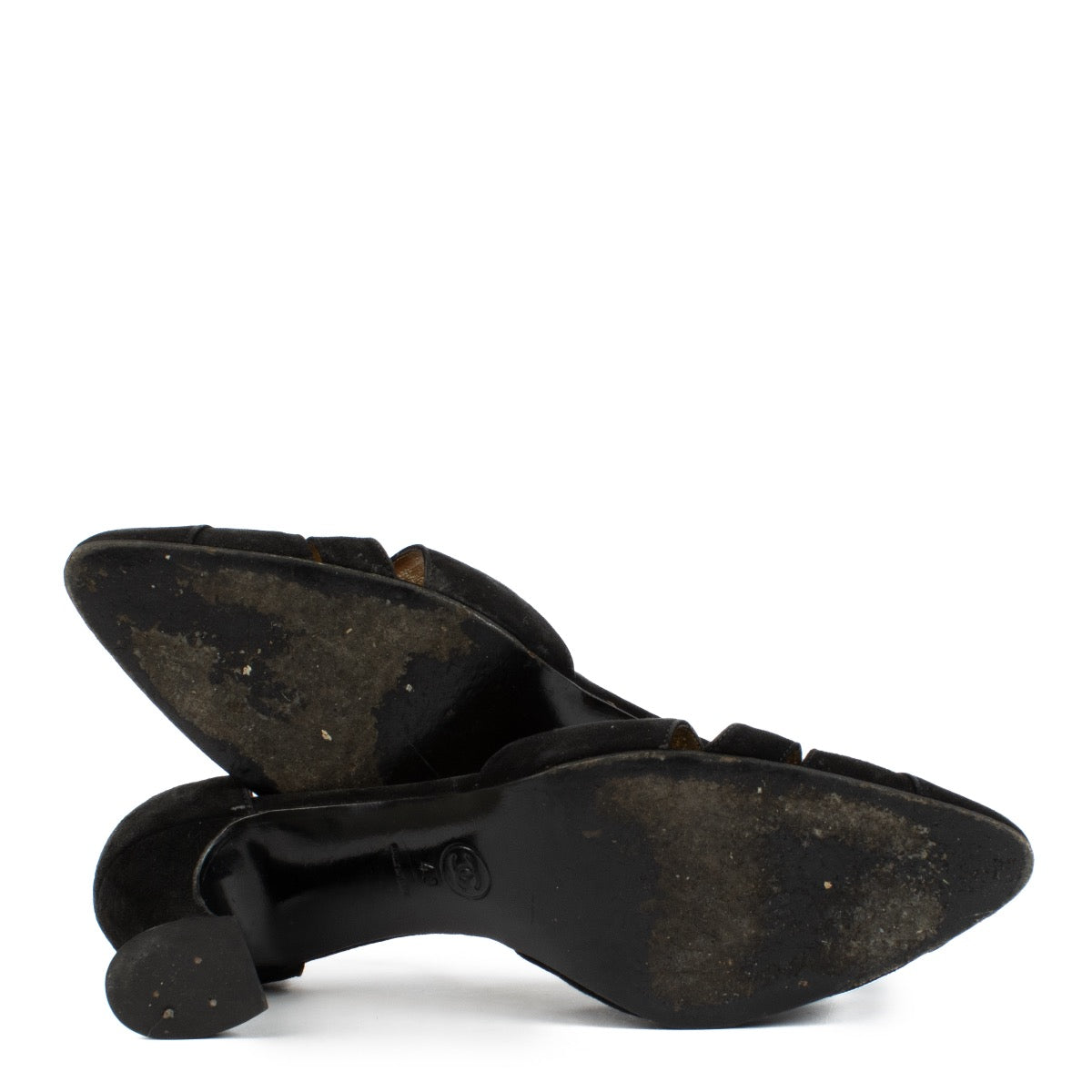 Authentic second hand Chanel Vintage Black Suede Pumps on Labellov.com