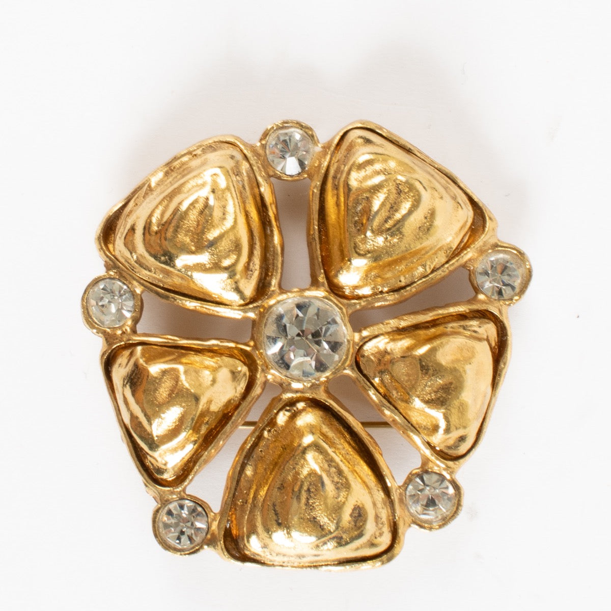 Authentic Second Hand Chanel Gold Vintage Brooch on Labellov.com