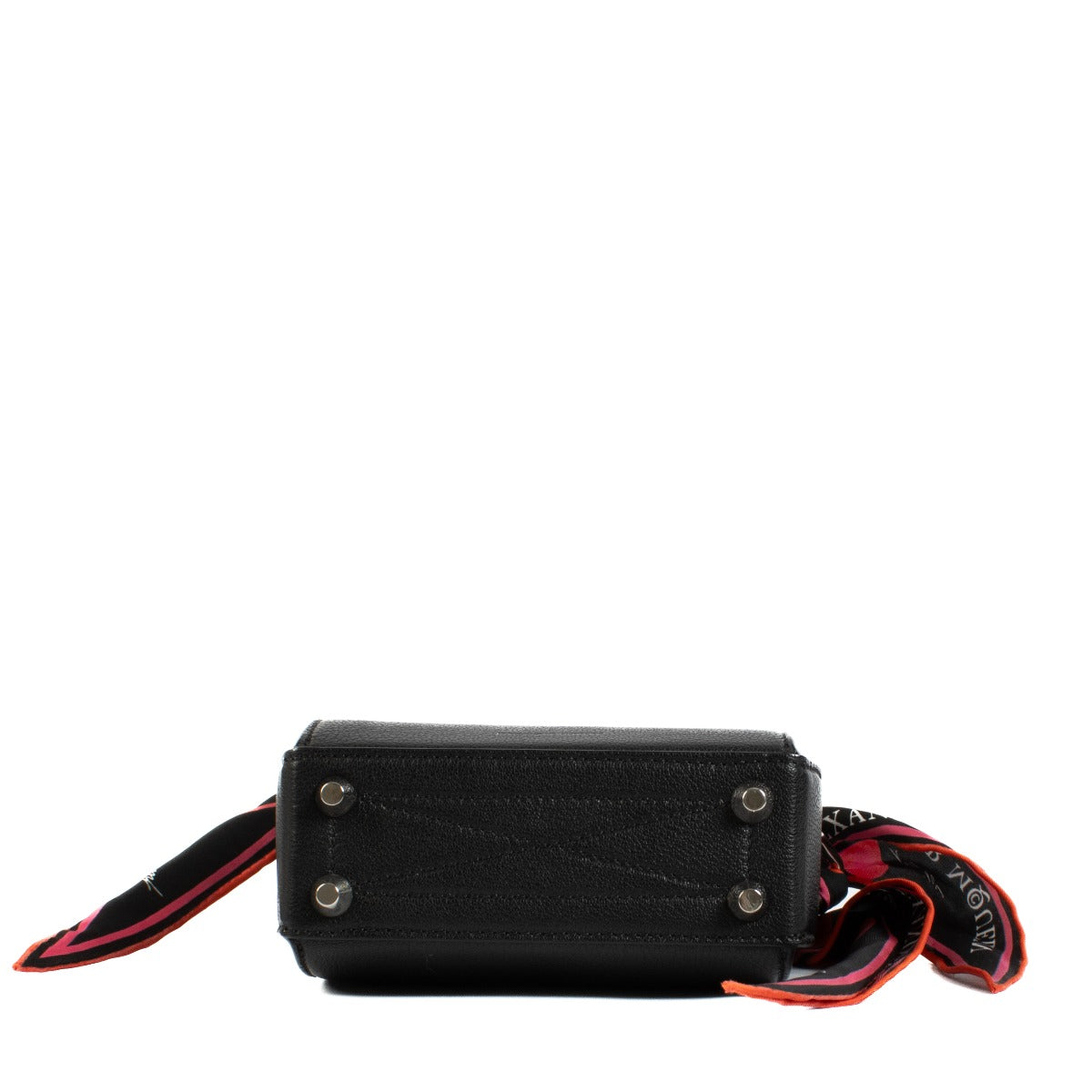Shop safe online at Labellov in Antwerp, Brussels and Knokke this 100% authentic second hand Alexander McQueen Black Box 16 Silk Scarf Bag