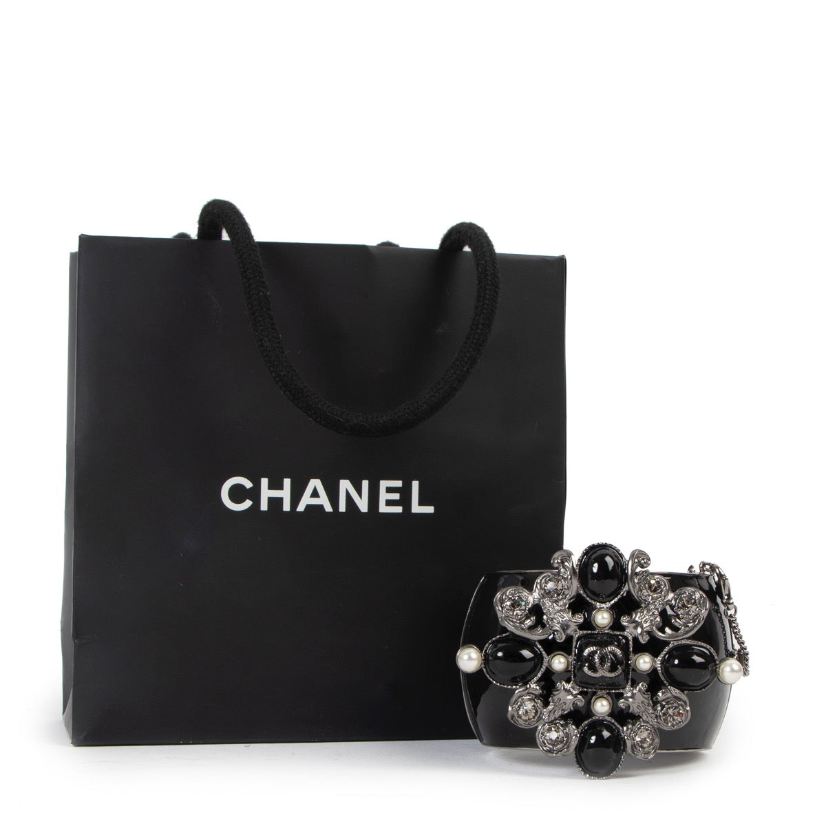 Buy an authentic second hand Chanel Vintage Black Manchette Rhinestones Bracelet in very good condition at Labellov