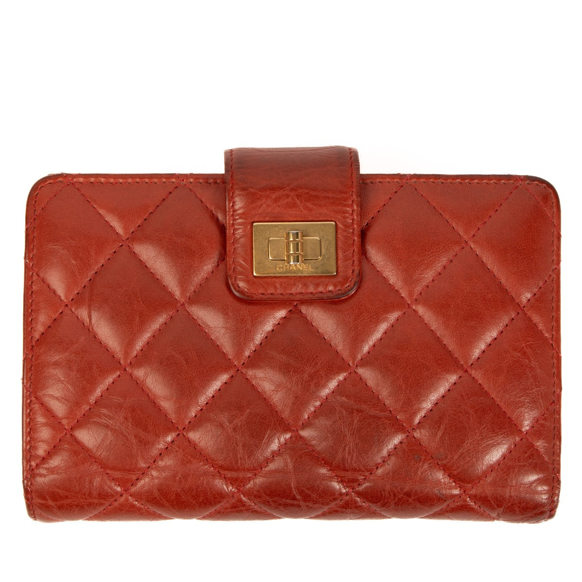 Shop 100% authentic second-hand Chanel Red Quilted 2.55 Wallet on Labellov.com