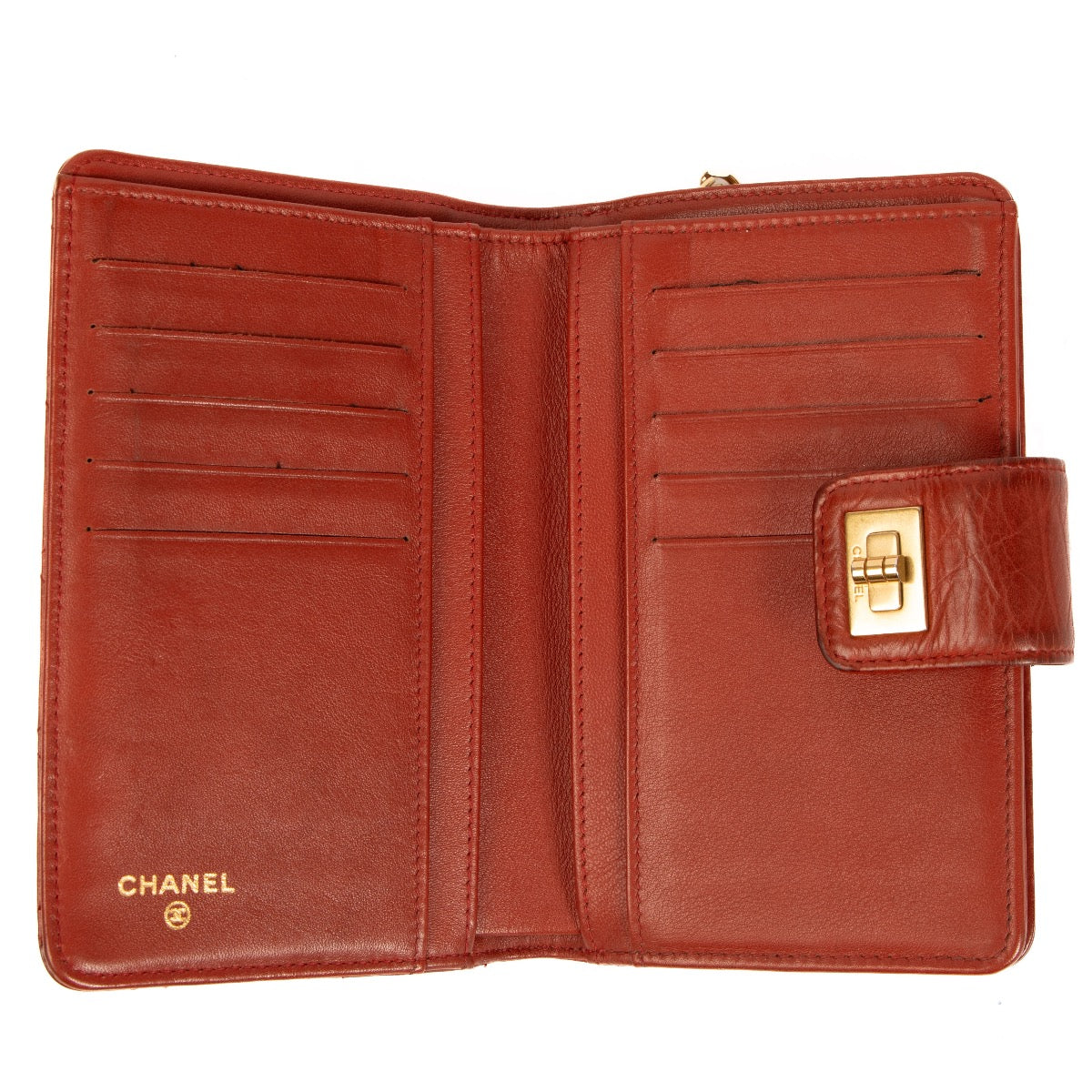 Shop 100% authentic second-hand Chanel Red Quilted 2.55 Wallet on Labellov.com