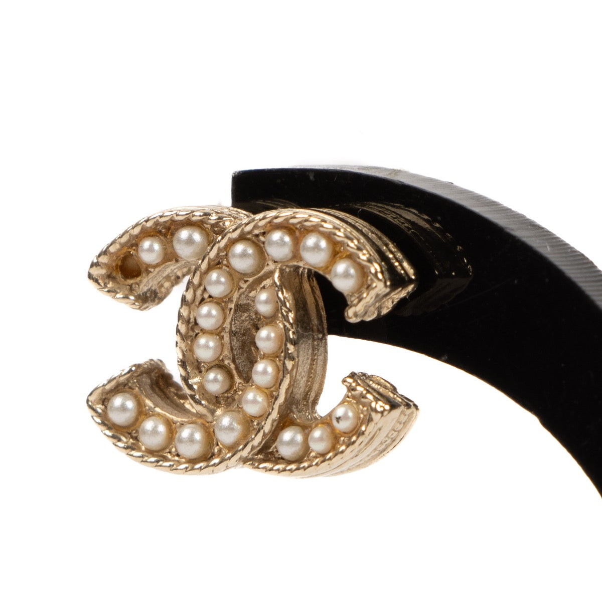 Shop 100% authentic second-hand Chanel Silver Classic CC Earrings on Labellov.com