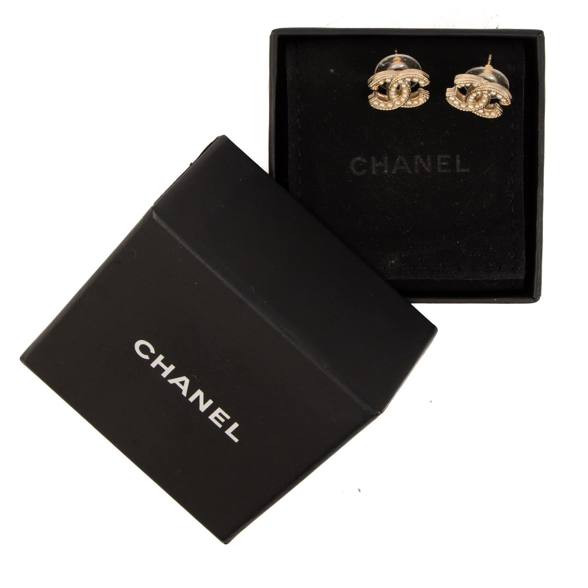 Shop 100% authentic second-hand Chanel Silver Classic CC Earrings on Labellov.com