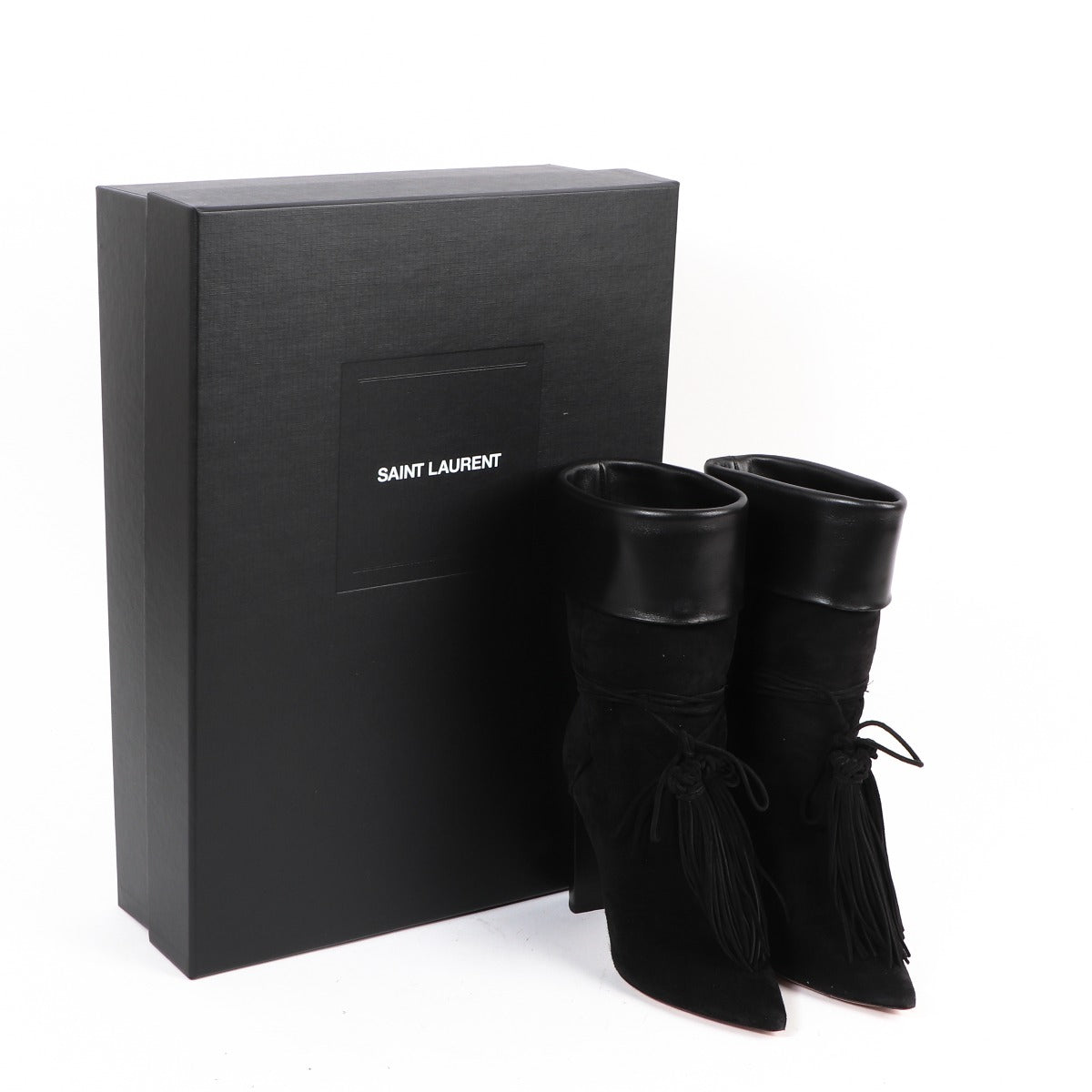 Buy authentic second-hand Yves Saint Laurent Black Suede Leather Boots in Size 37 in very good condition at Labellov in Antwerp.