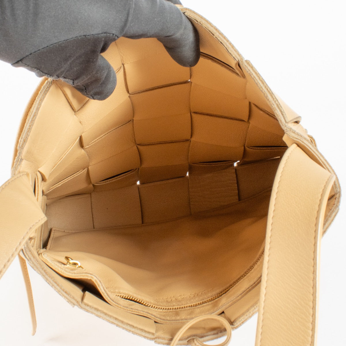 Authentic preloved Bottega Veneta Beige Cassette Messenger bag on Labellov.com