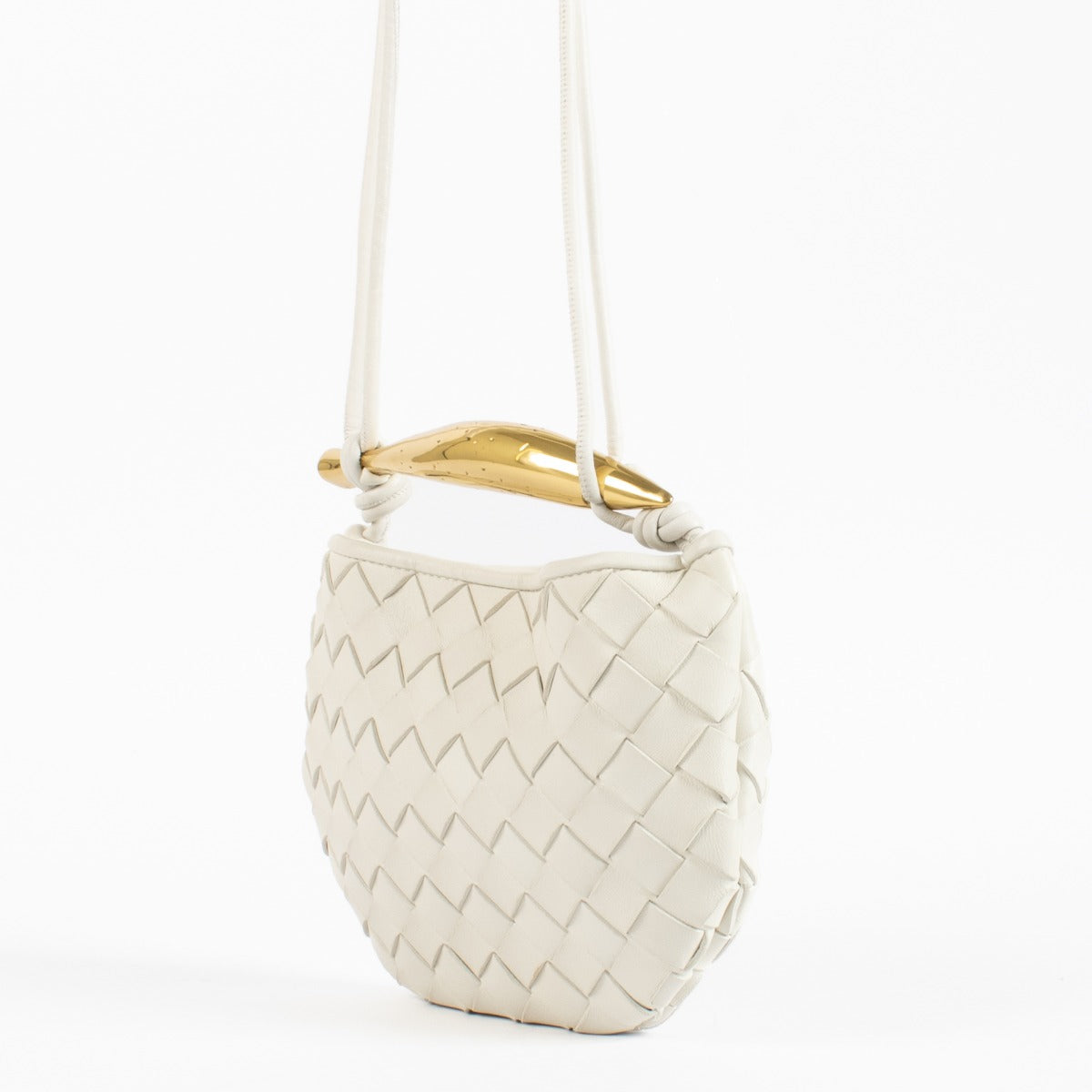 Authentic pre-loved Bottega Veneta White Baby Sardine Bag on Labellov.com
