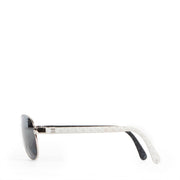 Buy online authentic second hand white polarized Aviator Chanel 4204-Q sun glasses in very good condition at Labellov in Antwerp.