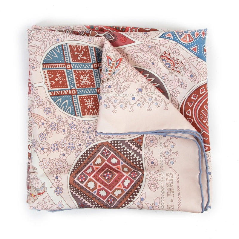 Buy online an authentic second hand Hermès Pink L'arbre De Vie Carré 90 Silk scarf in very good condition at Labellov in Antwerp.