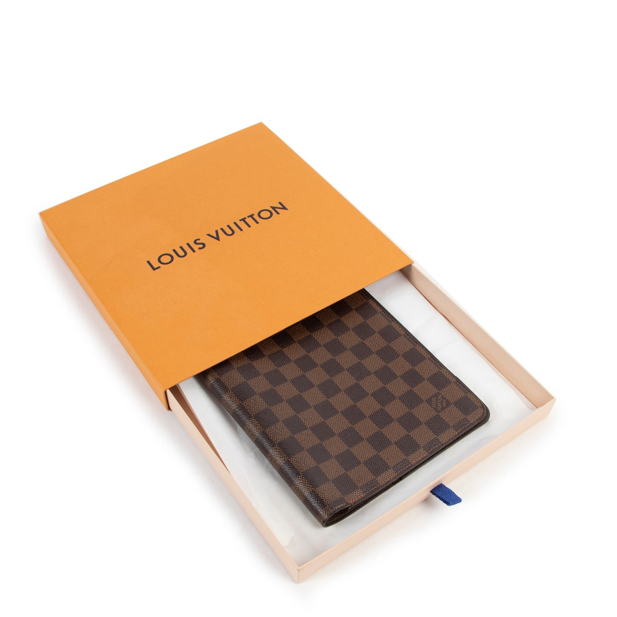 Buy this Louis Vuitton Damier Ebene Canvas Desk Agenda Cover at Labellov online or in store for a reasonable price and in good condition. get it at Labellov Secondhand Luxury store.