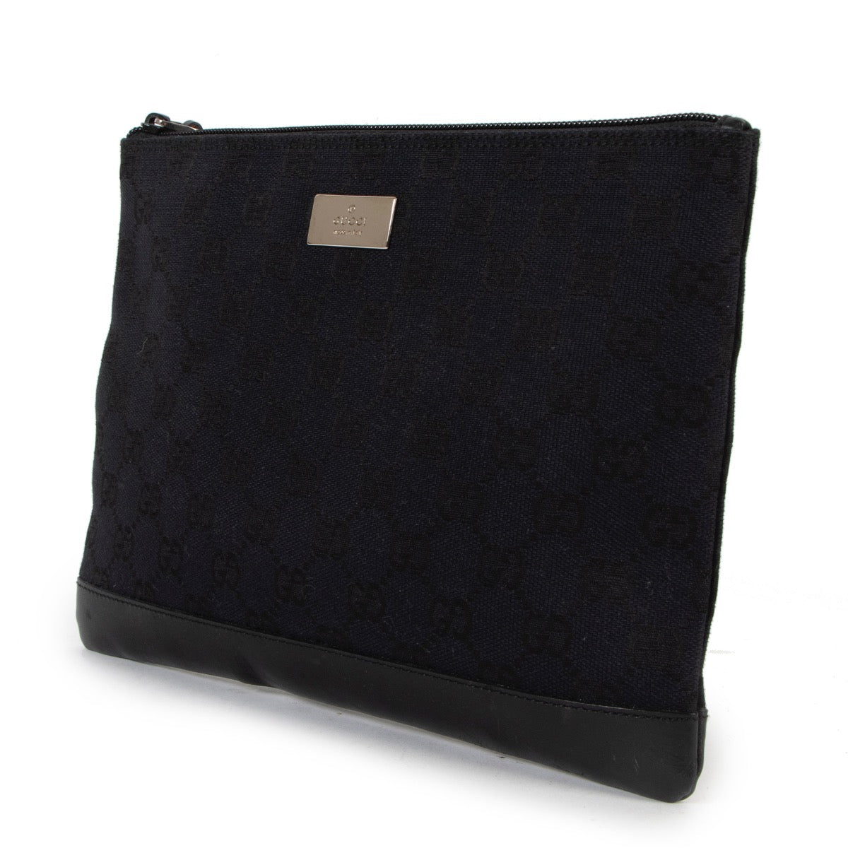 Shop safe online at Labellov in Antwerp this 100% authentic second hand Gucci Black Monogram Canvas Enveloppe Clutch